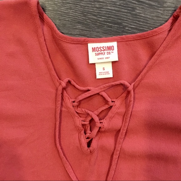 Mossimo Flowy Lace Up Top - Picture 3 of 3